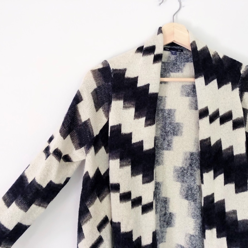 Gap Bold Print Open Sweater Cardigan